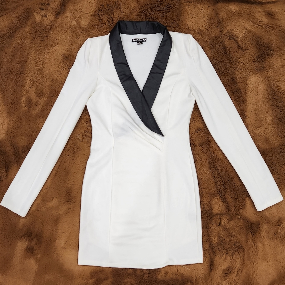 Double Zero, Medium, Elegant White and Black Tuxedo Style, Women's Dress
